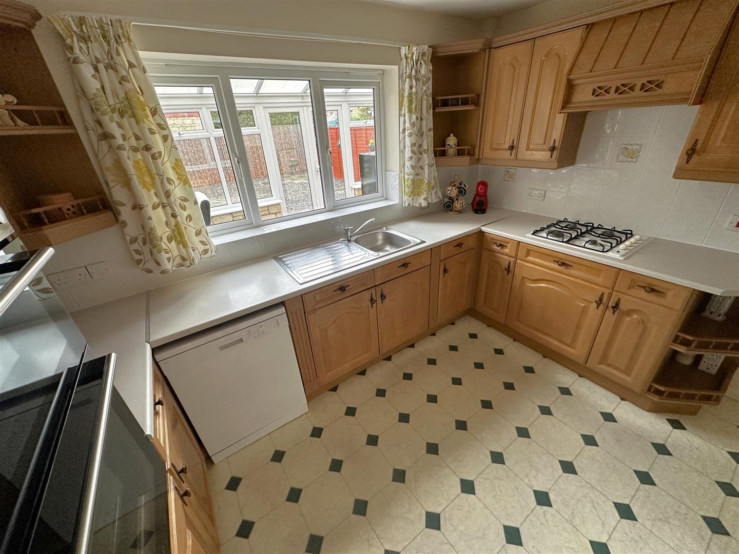 Drake Crescent, Chippenham